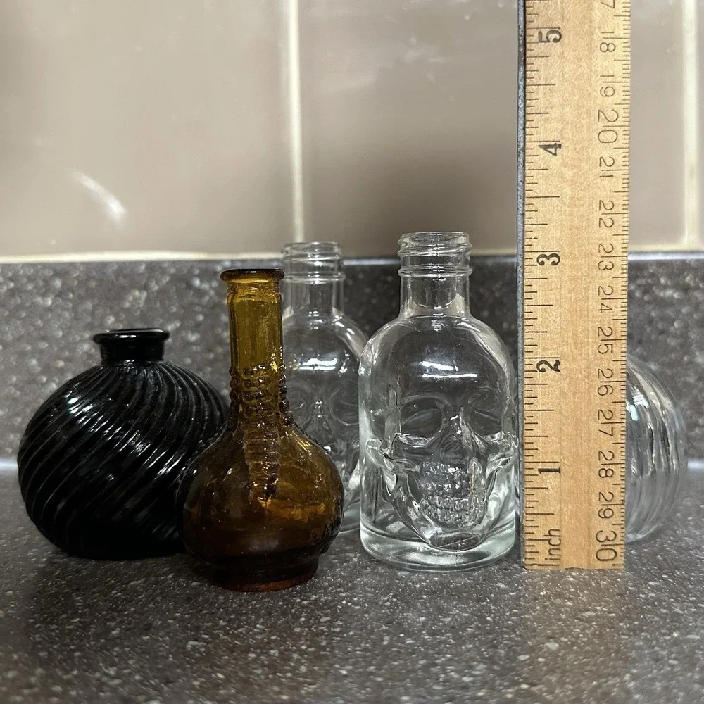 Mini Apothecary Bottle Set – Skull Vodka, Amber Glass, Ribbed & Swirl Bud Vases‎